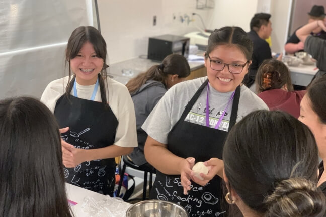 Scene from the SEAS Science & Cooking workshop