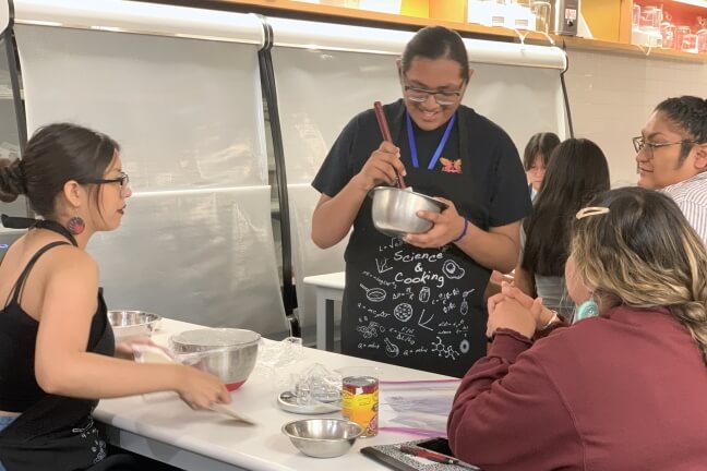 Scene from the SEAS Science & Cooking workshop