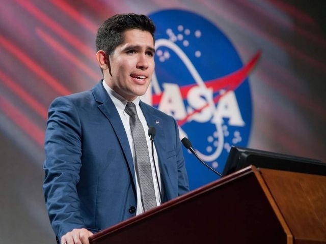 Juan Carlos López delivering Hispanic Heritage Month address